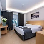 Des Alpes 3*